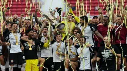 O primeiro grito de Campeão do ano tem dono: é do Corinthians