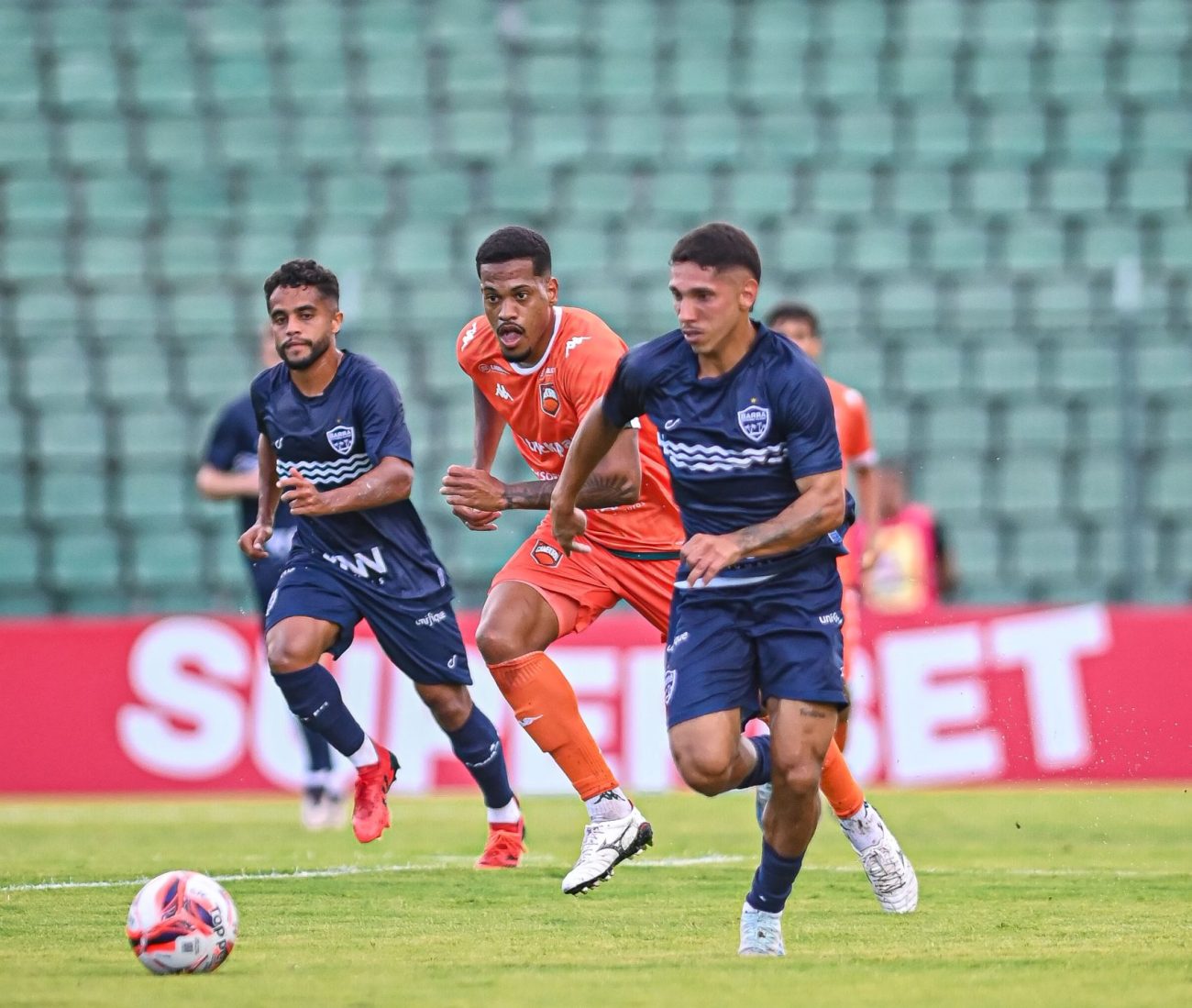 “Tudo em Aberto: Camboriú e Barra Levam Decisão para a Arena”