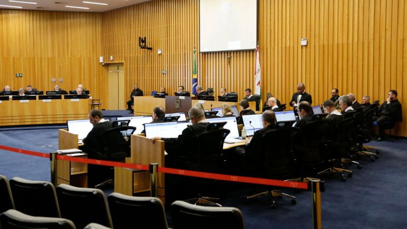 TST fixa 69 novas teses vinculantes: veja impactos para empresas e trabalhadores