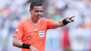 Ramon Abatti Abel é Copa do Mundo: o apito catarinense no maior palco