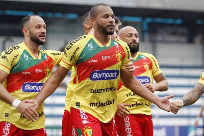 Brusque carrega sozinho o sonho catarinense do acesso na Série C
