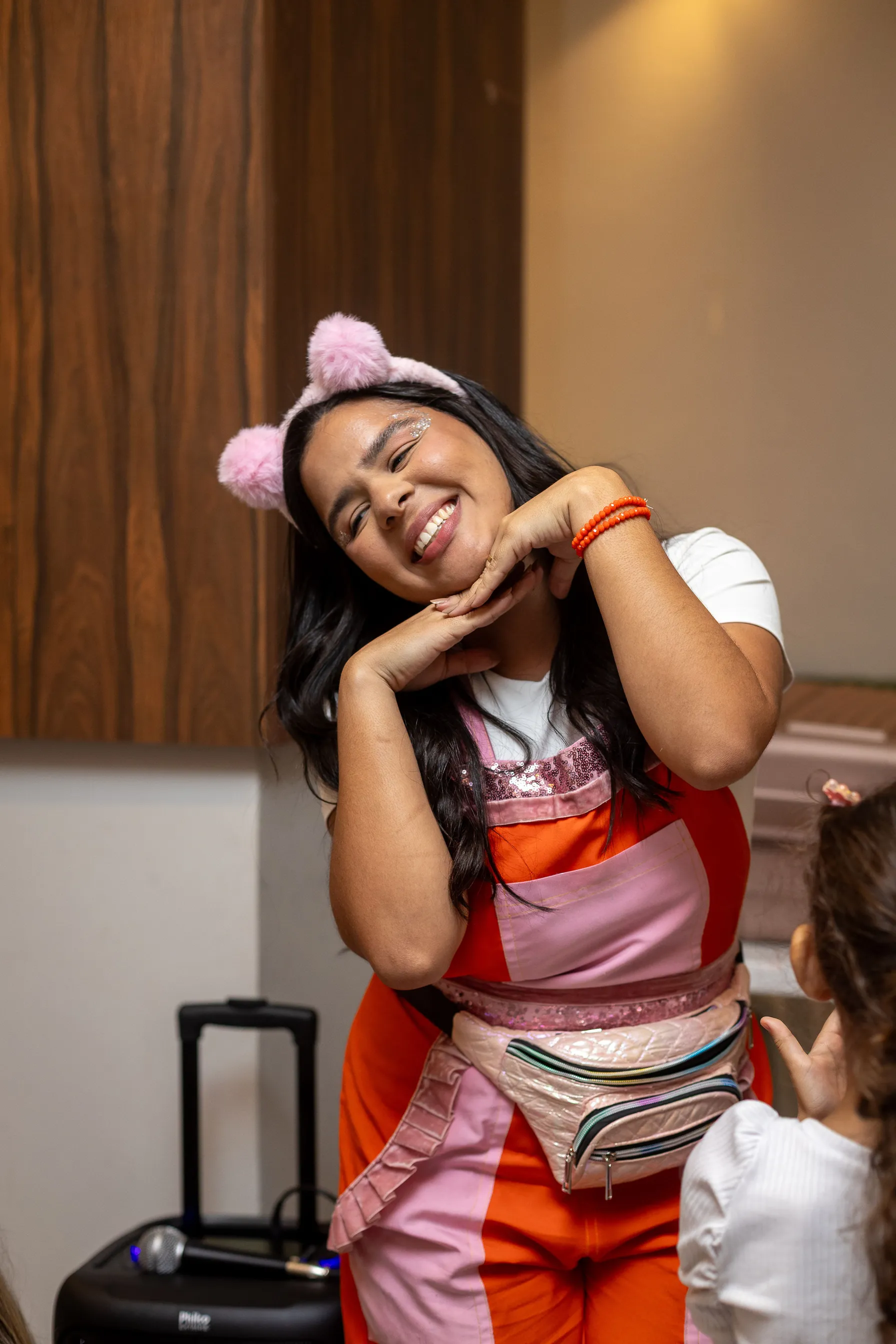 Beka Animação leva recreação infantil, oficinas e personagens vivos para festas em Manaus