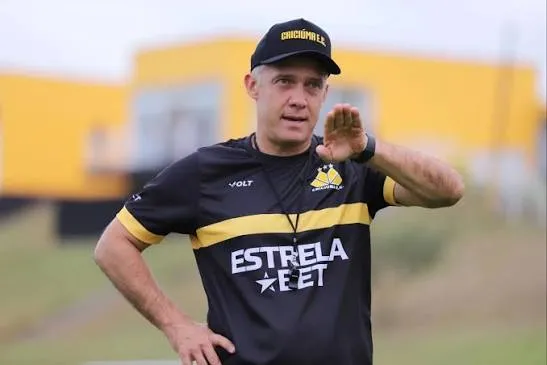 Eduardo Baptista deixa o Criciúma e assume o Internacional