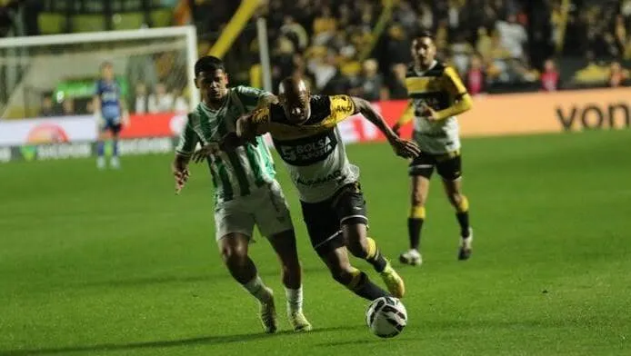O SINAL DE ALERTA ESTÁ LIGADO NO HERIBERTO HÜLSE! Criciúma 0 x 2 Juventude