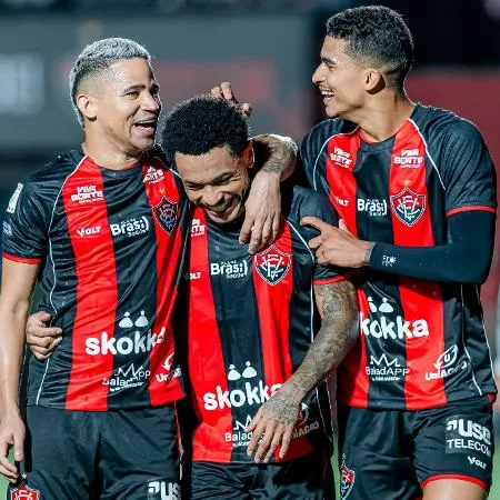 Vitoria 4 x 0 Chapecoense! Outra goleada, poucas respostas e a Série B no horizonte